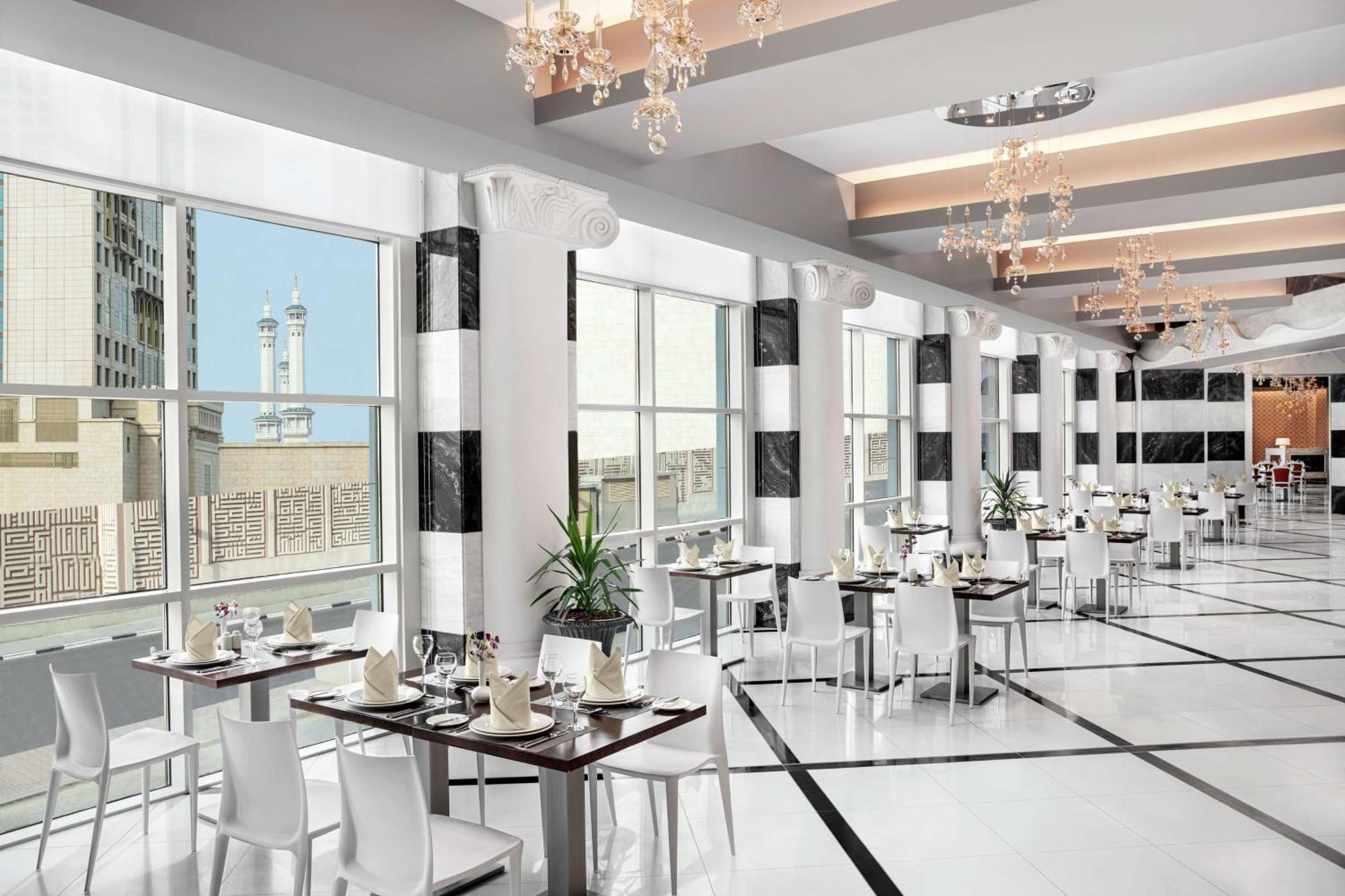 Doubletree By Hilton Makkah Jabal Omar Hotel Mecca Bagian luar foto